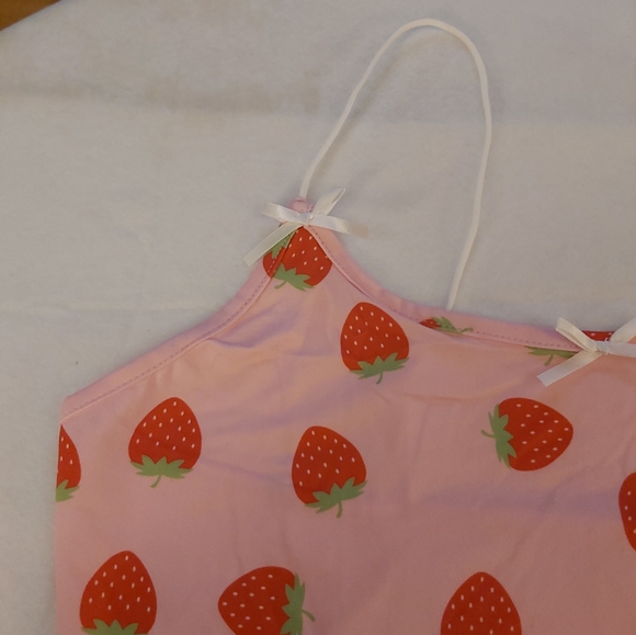 048. Strawberry Print Crop Spaghetti Straps Camisole  Size S - Picture 6 of 16